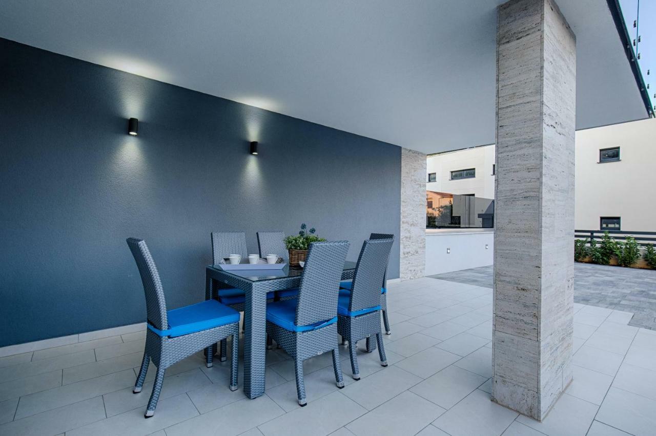 קרק Deluxe New Apartments - Few Steps From The Beach - Luxury Holiday With Style - By Traveler Tourist Agency Krk מראה חיצוני תמונה