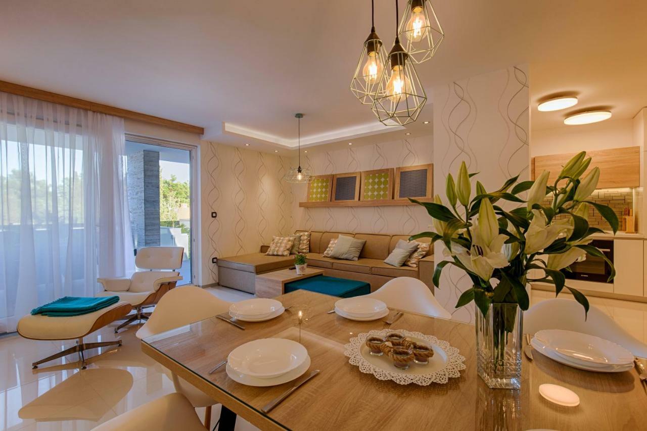 קרק Deluxe New Apartments - Few Steps From The Beach - Luxury Holiday With Style - By Traveler Tourist Agency Krk מראה חיצוני תמונה