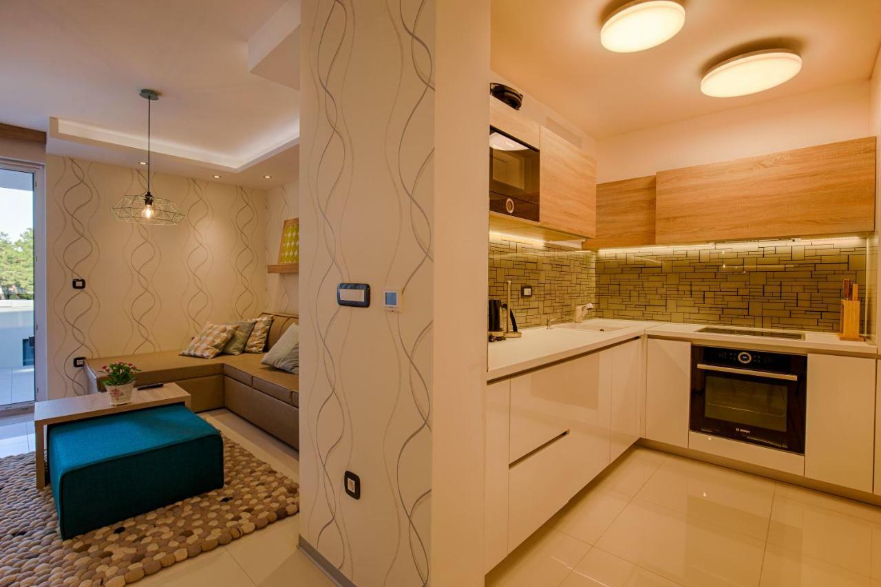 קרק Deluxe New Apartments - Few Steps From The Beach - Luxury Holiday With Style - By Traveler Tourist Agency Krk מראה חיצוני תמונה
