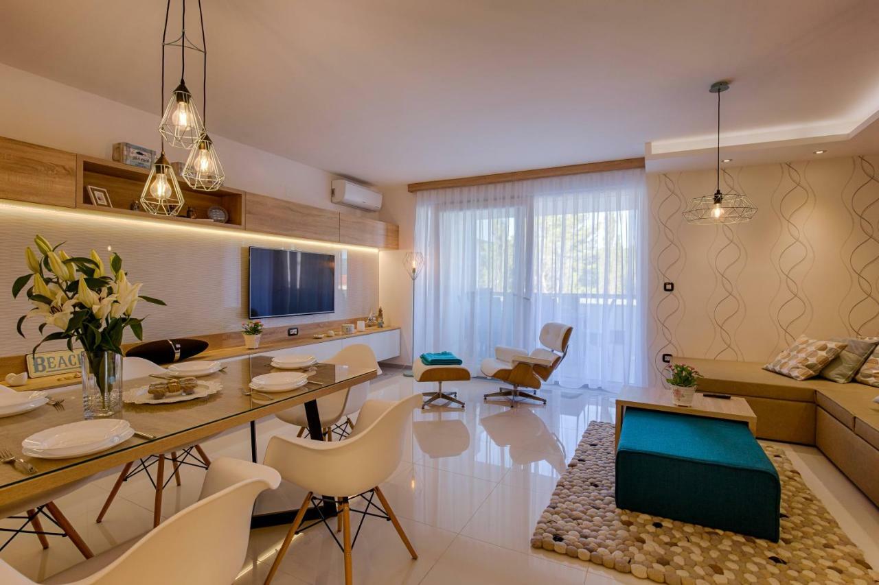 קרק Deluxe New Apartments - Few Steps From The Beach - Luxury Holiday With Style - By Traveler Tourist Agency Krk מראה חיצוני תמונה