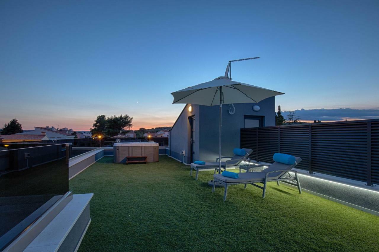 קרק Deluxe New Apartments - Few Steps From The Beach - Luxury Holiday With Style - By Traveler Tourist Agency Krk מראה חיצוני תמונה